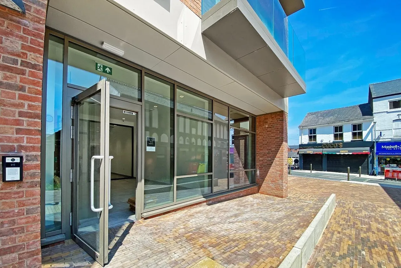 Hope Square, Altrincham, WA14, photo 12