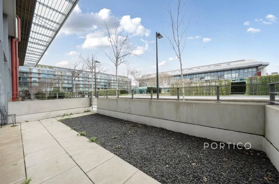 Highbury Stadium Square, London, N5, photo 12