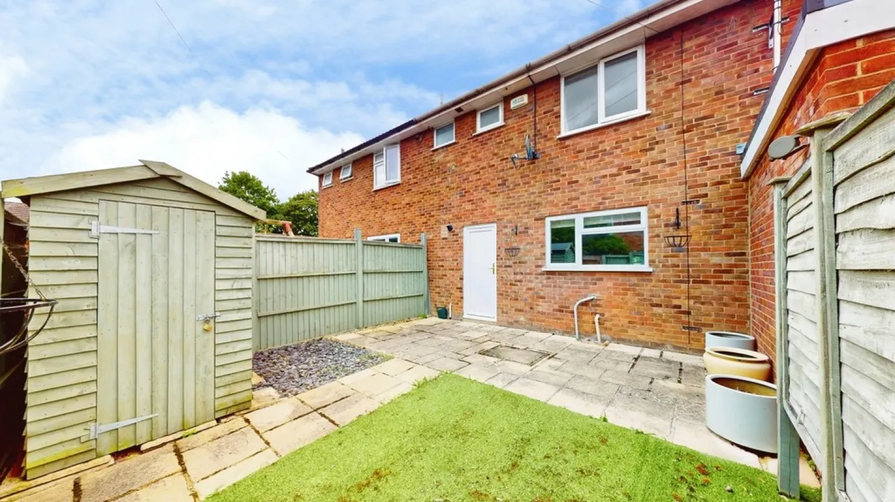 Ennerdale Road, Cheltenham, Gloucestershire, photo 2