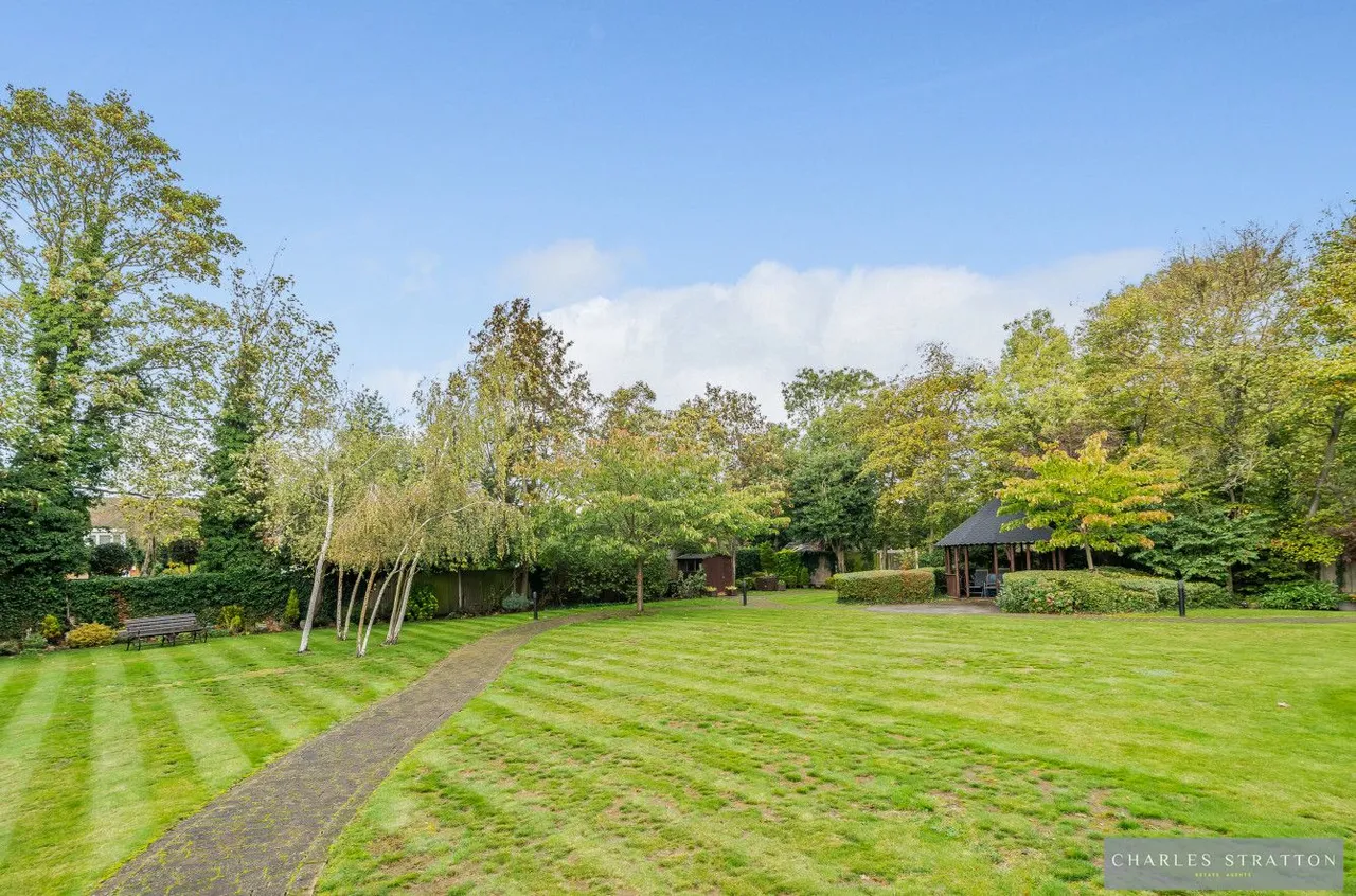 Highlands Apartments, Gidea Park, Essex, RM2 5EH, photo 17