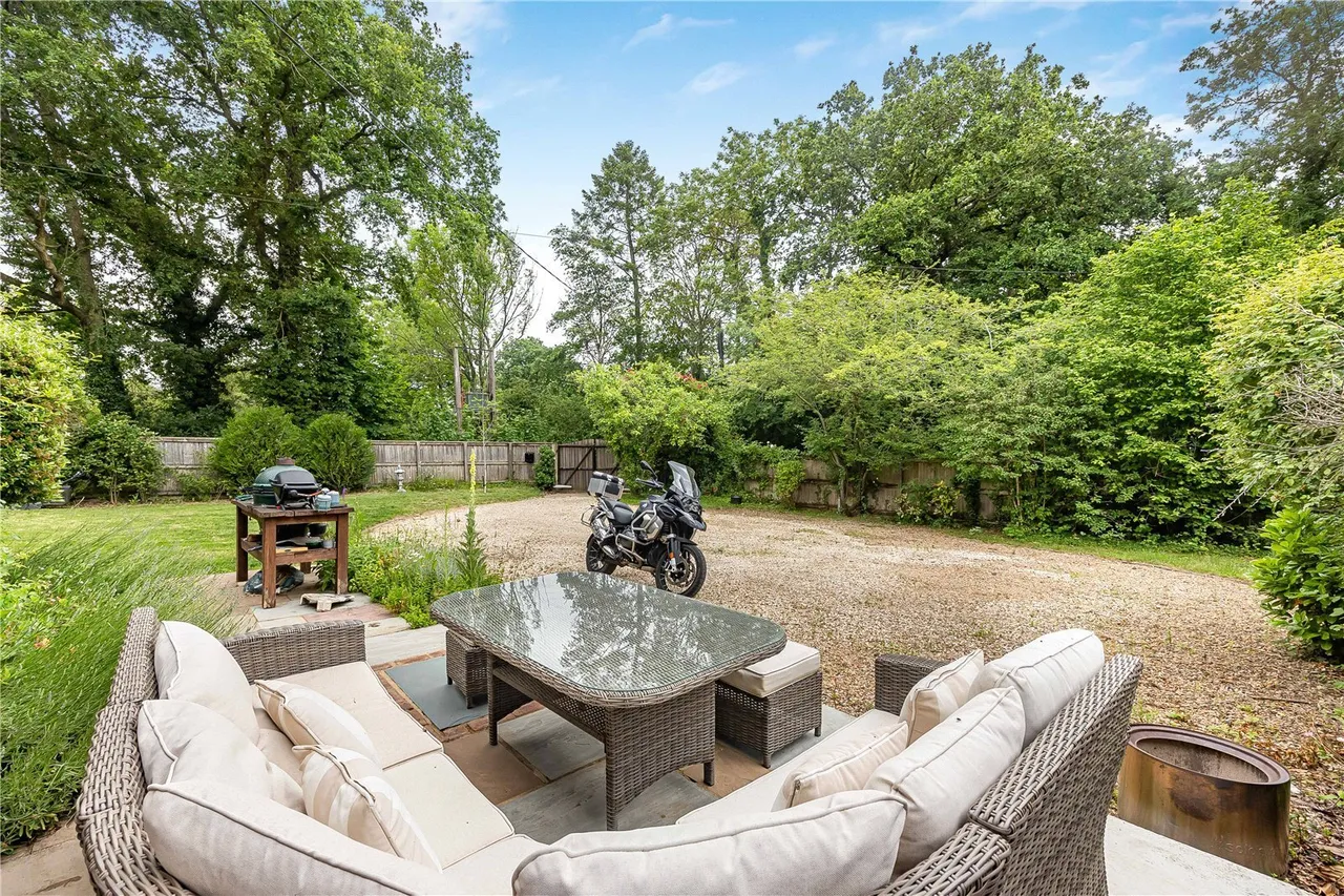Kiln Lane, Binfield Heath, RG9, photo 18