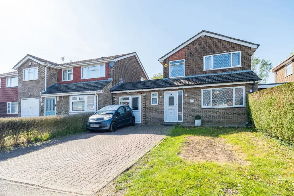 Sutherland Grove, Bletchley, Milton Keynes, Buckinghamshire, MK3 7NX, photo 21