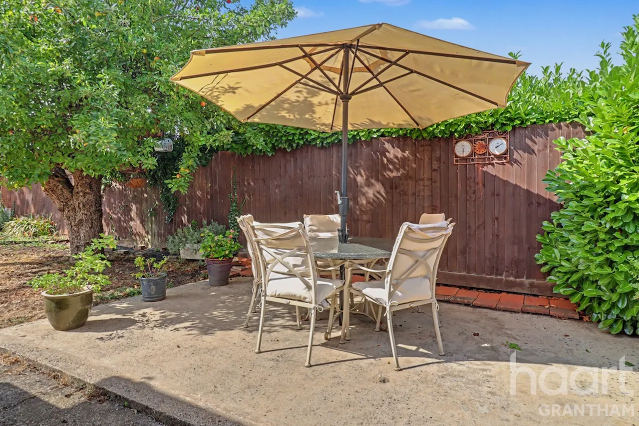 Chapel Street, Sleaford, NG34, photo 23