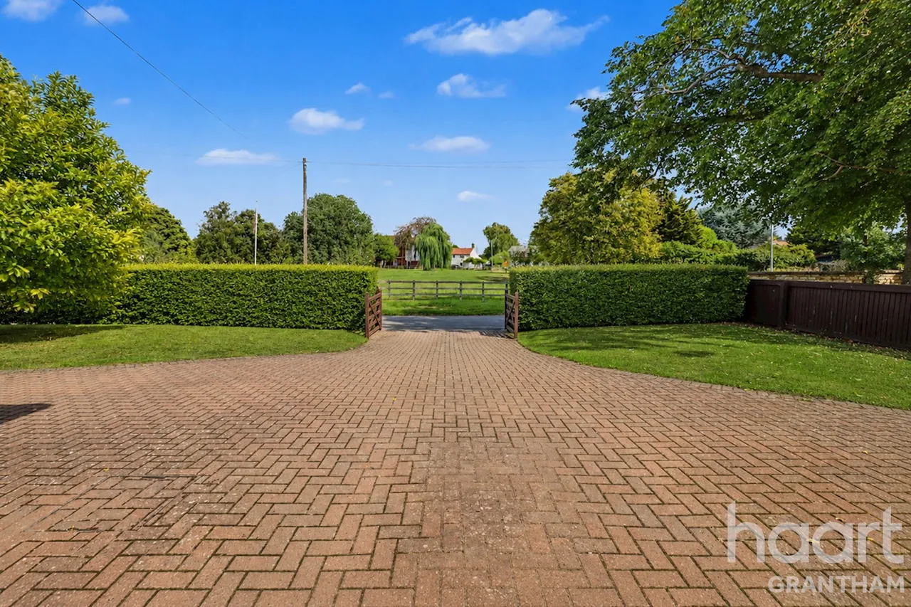 Chapel Street, Sleaford, NG34, photo 26