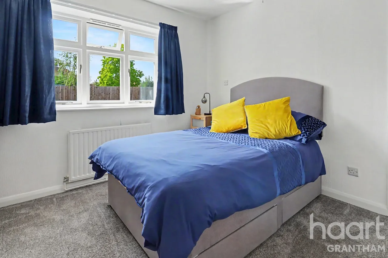 Chapel Street, Sleaford, NG34, photo 15
