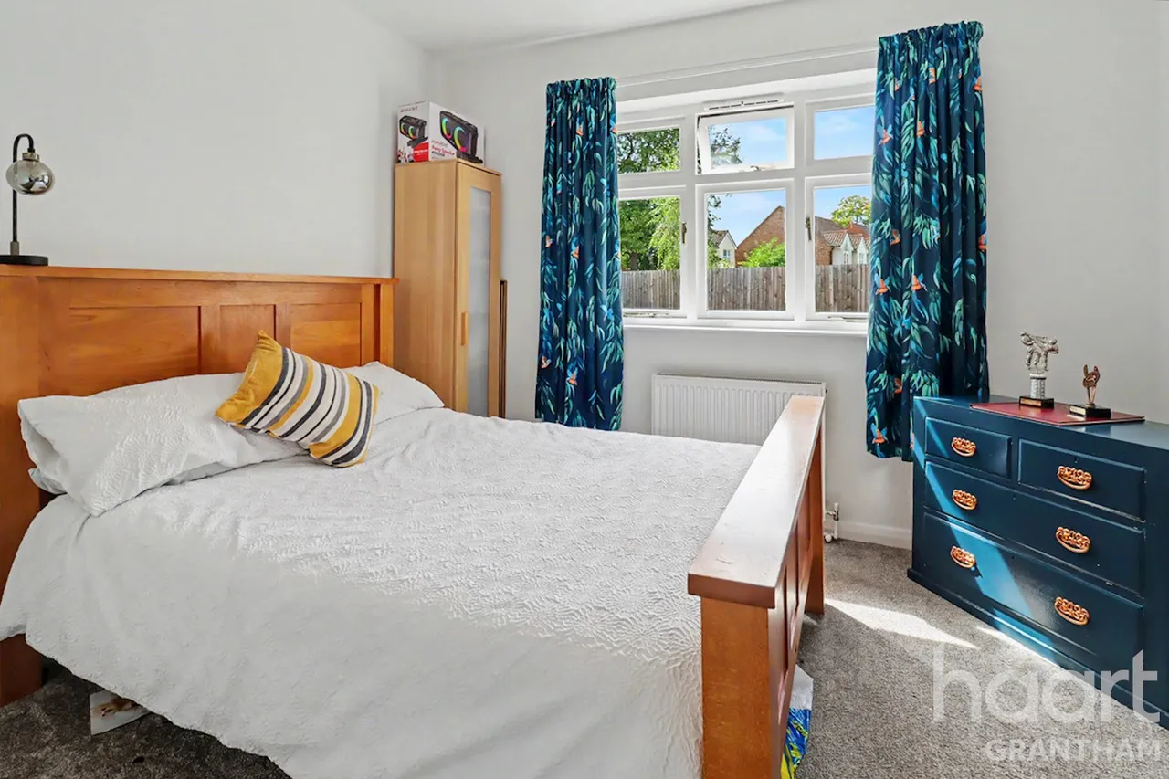 Chapel Street, Sleaford, NG34, photo 13