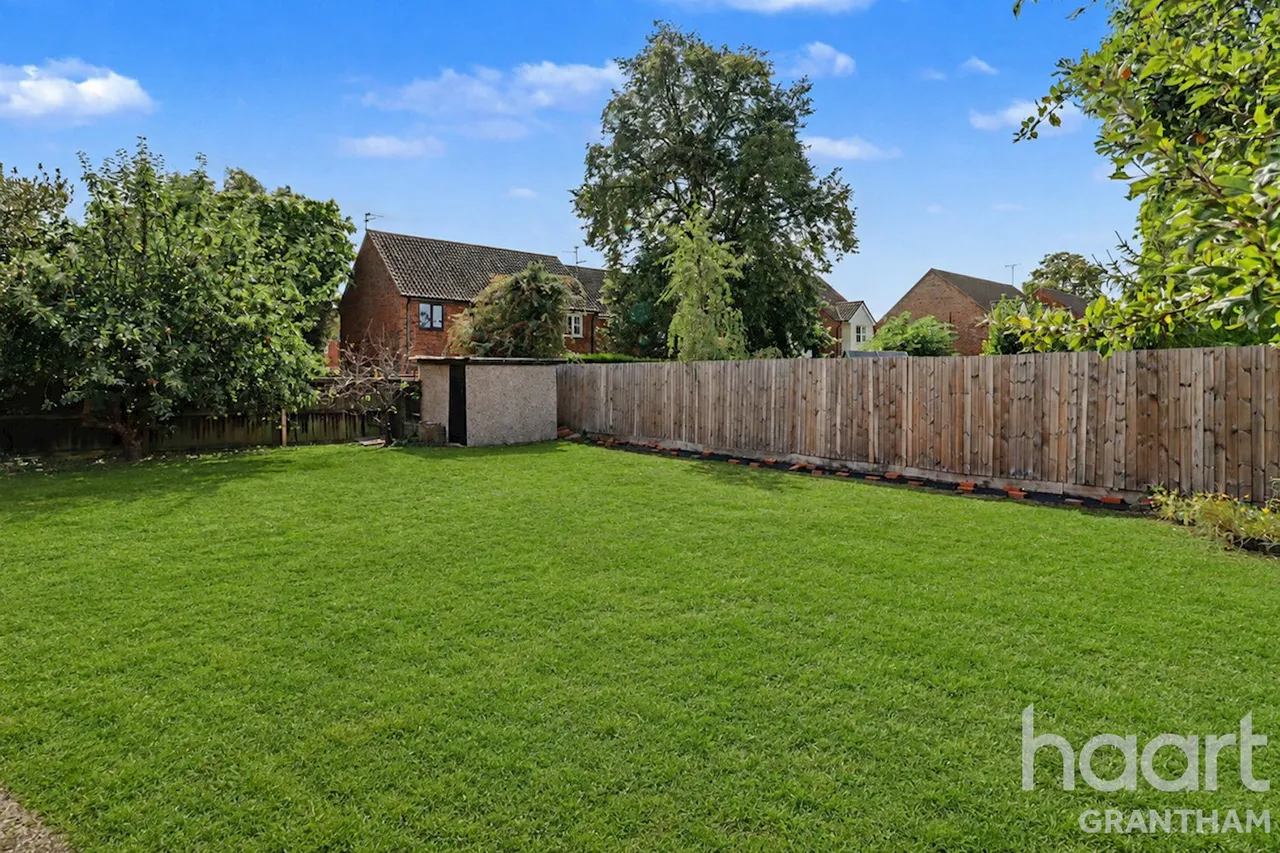 Chapel Street, Sleaford, NG34, photo 25