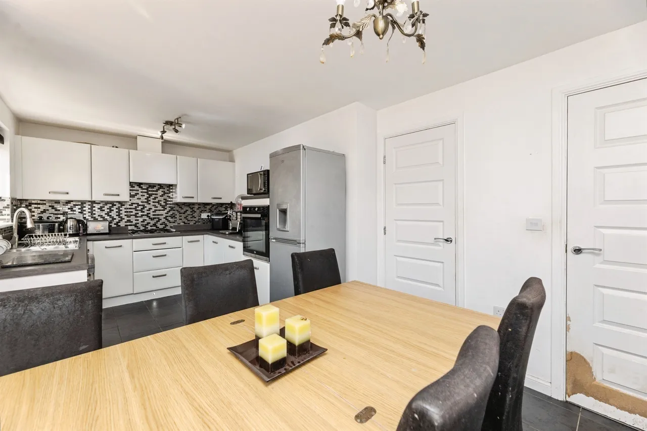 Diamond Drive, Upton, Pontefract, photo 13