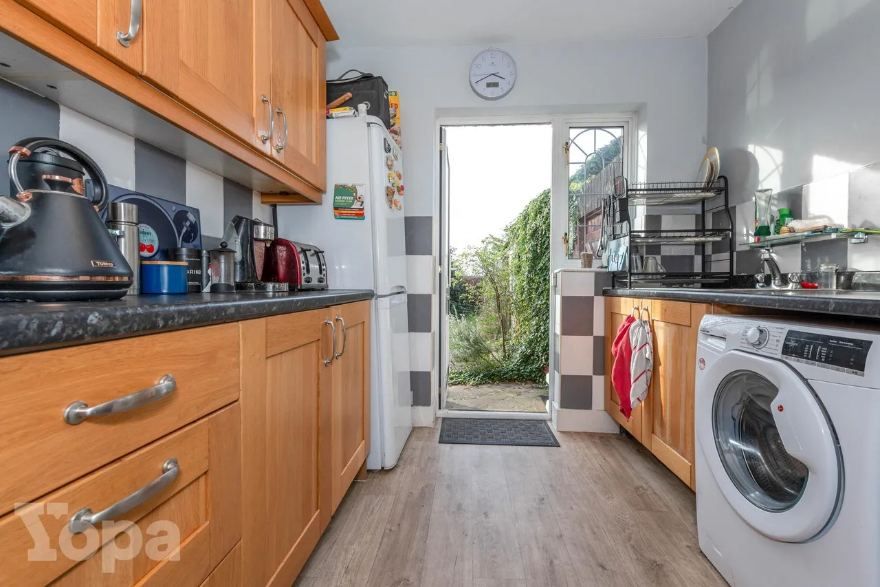 Brampton Road, Bexleyheath, DA7, photo 5