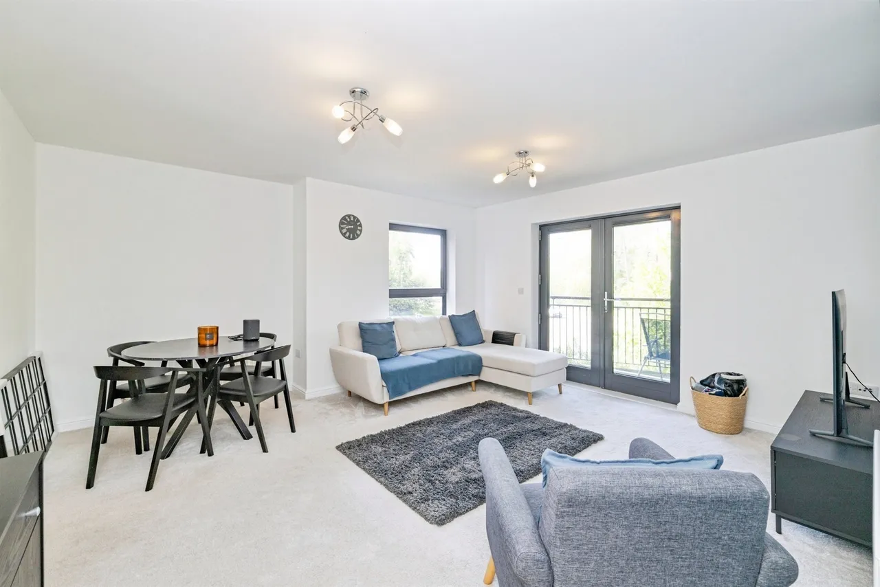 Raven Close, Watford, photo 6