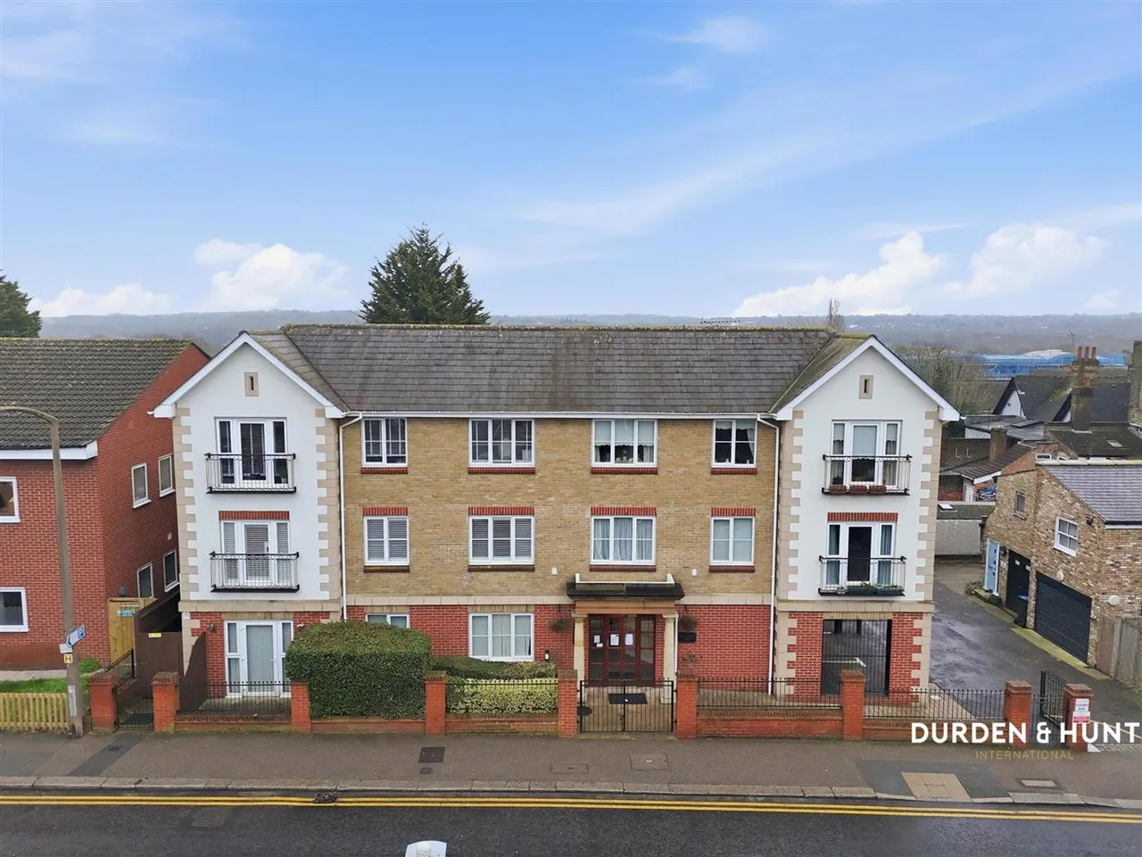Victoria Road, Buckhurst Hill, IG9, photo 13