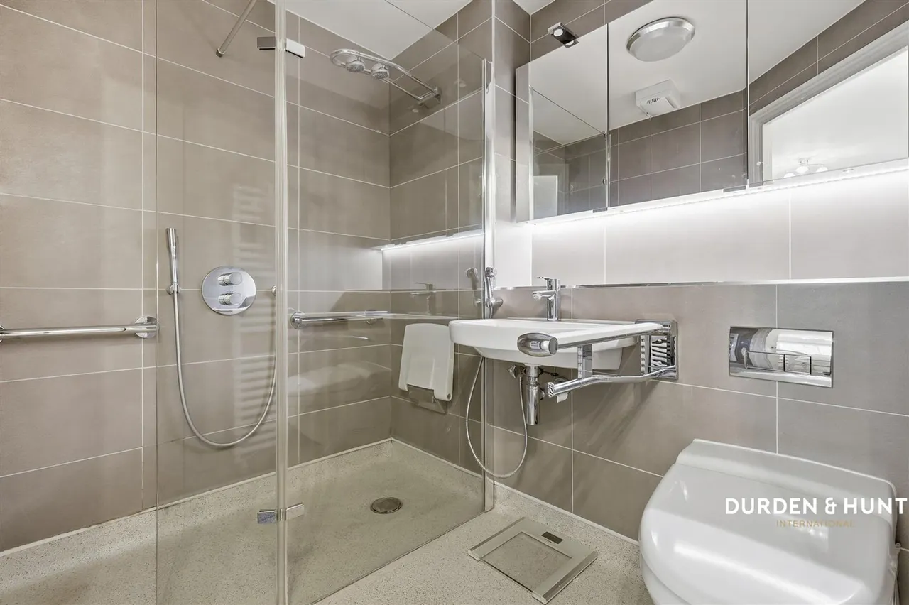 Victoria Road, Buckhurst Hill, IG9, photo 9