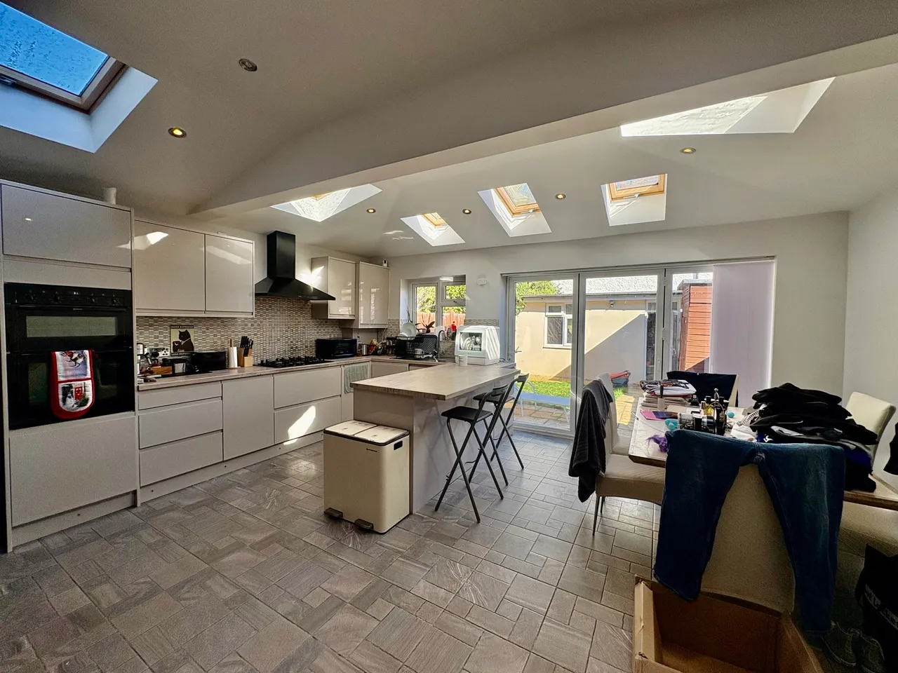 Montgomery Road, Edgware, HA8, photo 7