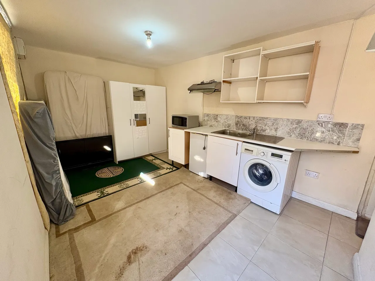 Montgomery Road, Edgware, HA8, photo 9