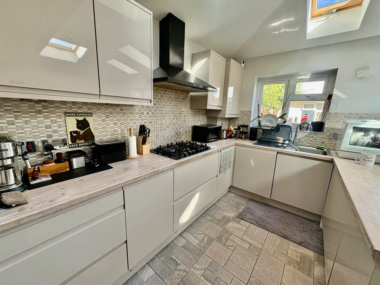 Montgomery Road, Edgware, HA8, photo 8