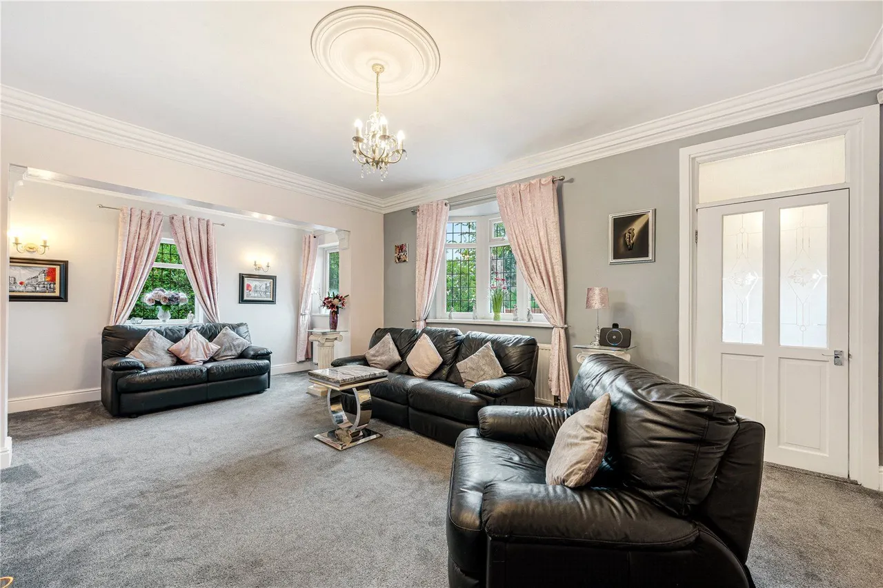 Barrowby Lane, Garforth, LS25, photo 3