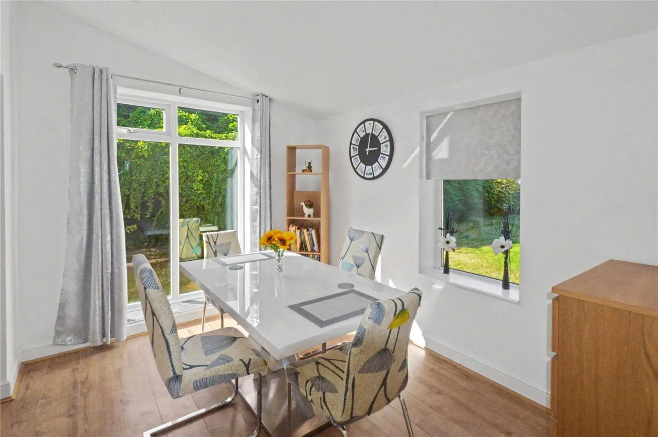 Barrowby Lane, Garforth, LS25, photo 24