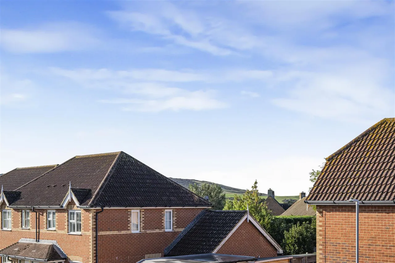 Micklefield Way, Seaford, photo 30