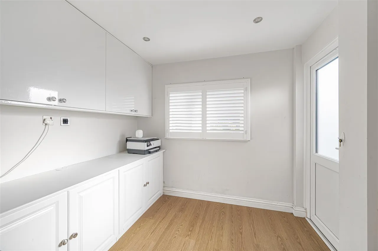 Micklefield Way, Seaford, photo 32