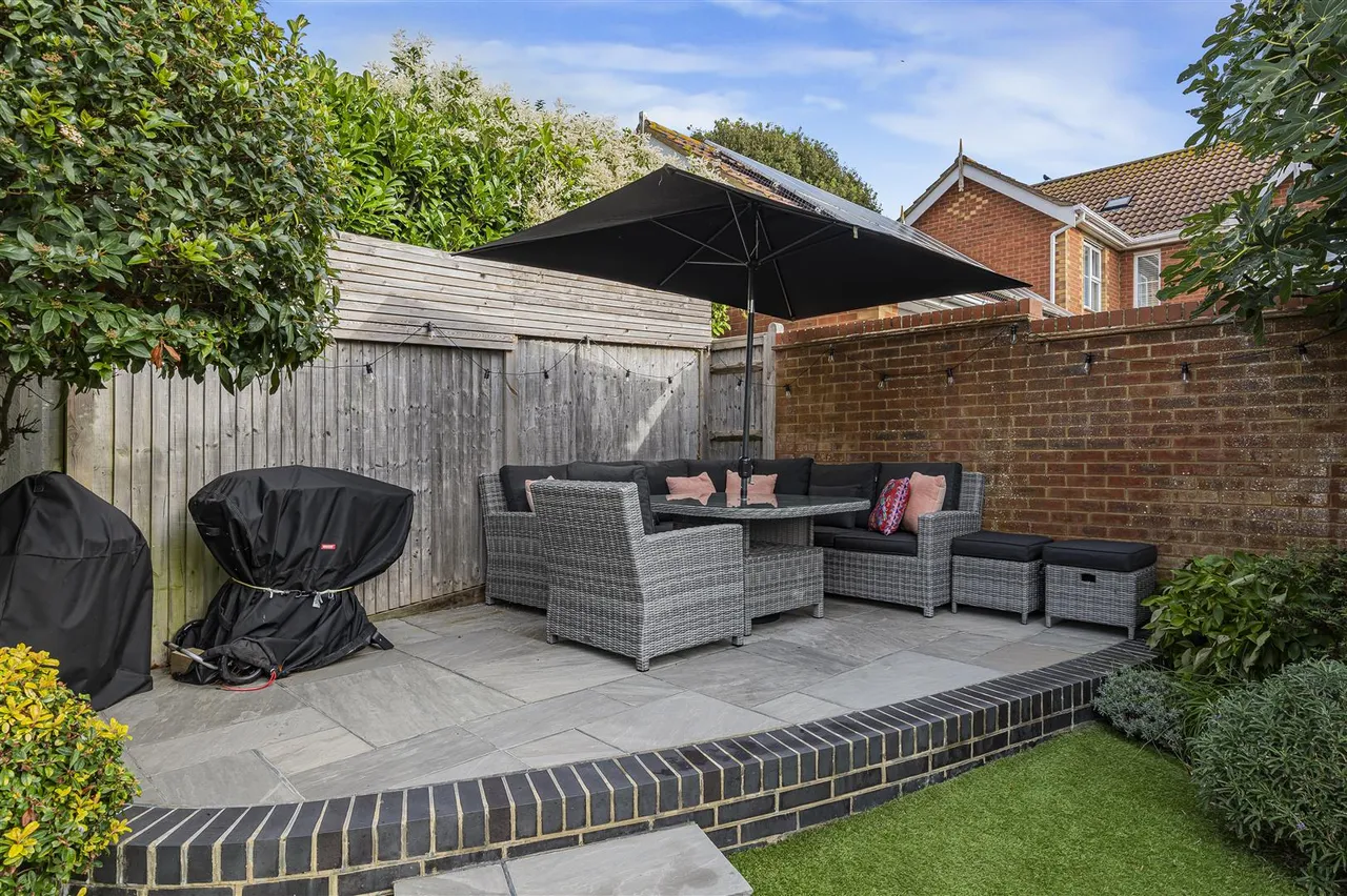 Micklefield Way, Seaford, photo 7