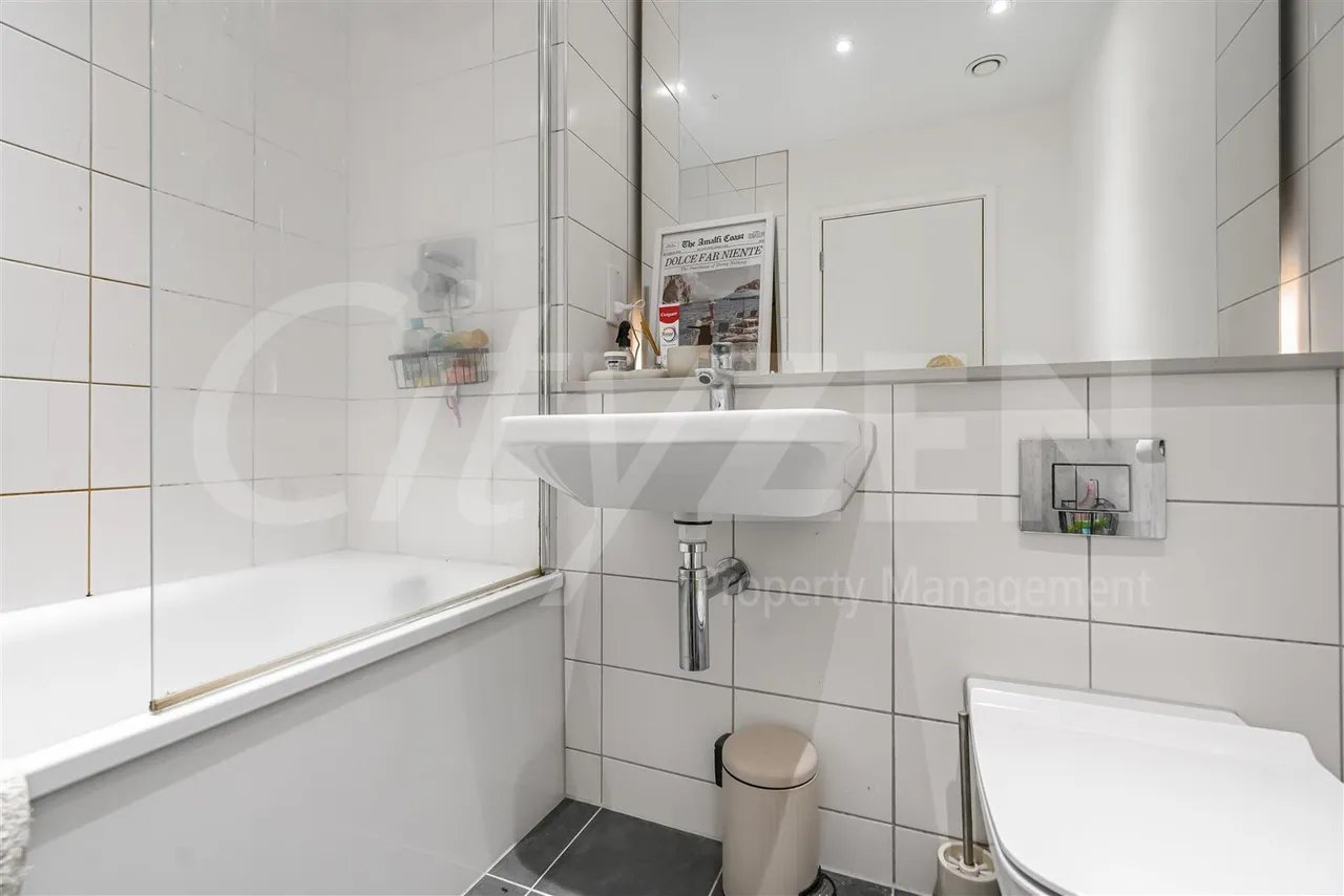 Local Crescent, Block B, 4 Hulme Street, Salford, M5 4ZE, photo 11