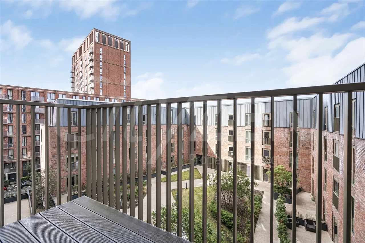 Local Crescent, Block B, 4 Hulme Street, Salford, M5 4ZE, photo 3