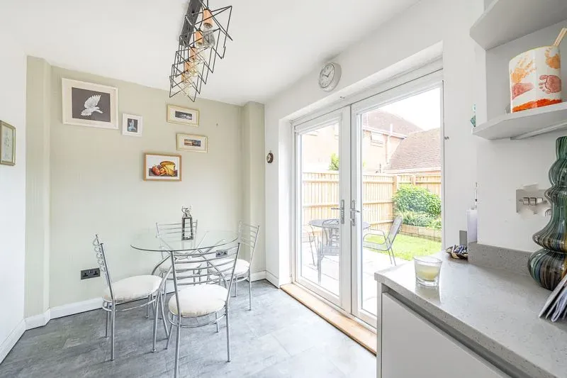 Tring Road, Long Marston, Hertfordshire, HP23 4RL, photo 6