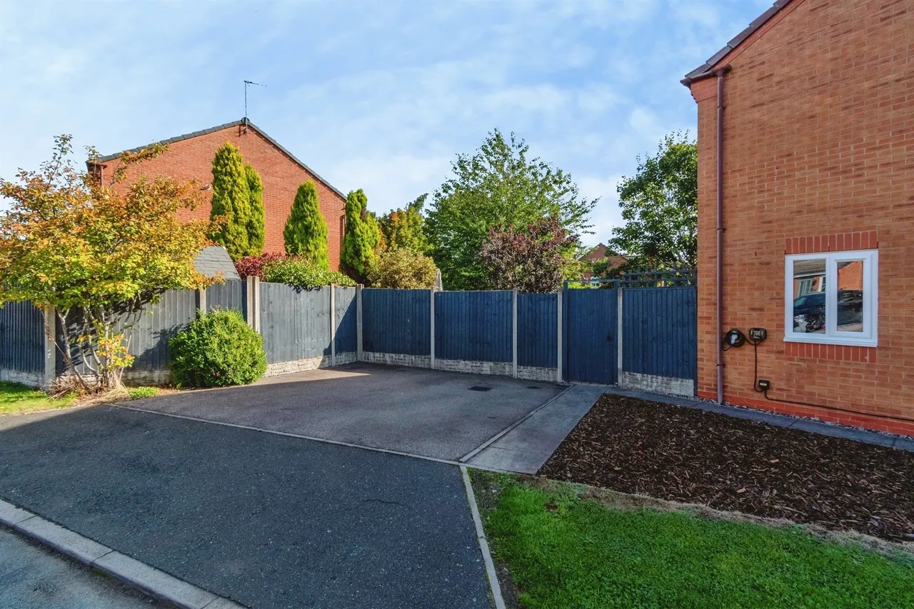 The Ridings, Cannock, WS11, photo 26