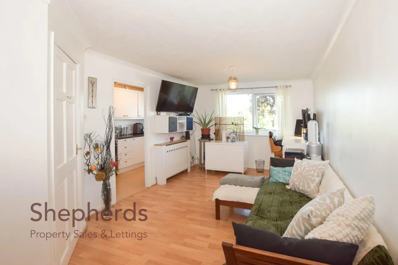 Westgate Court, Waltham Cross, EN8, photo 3
