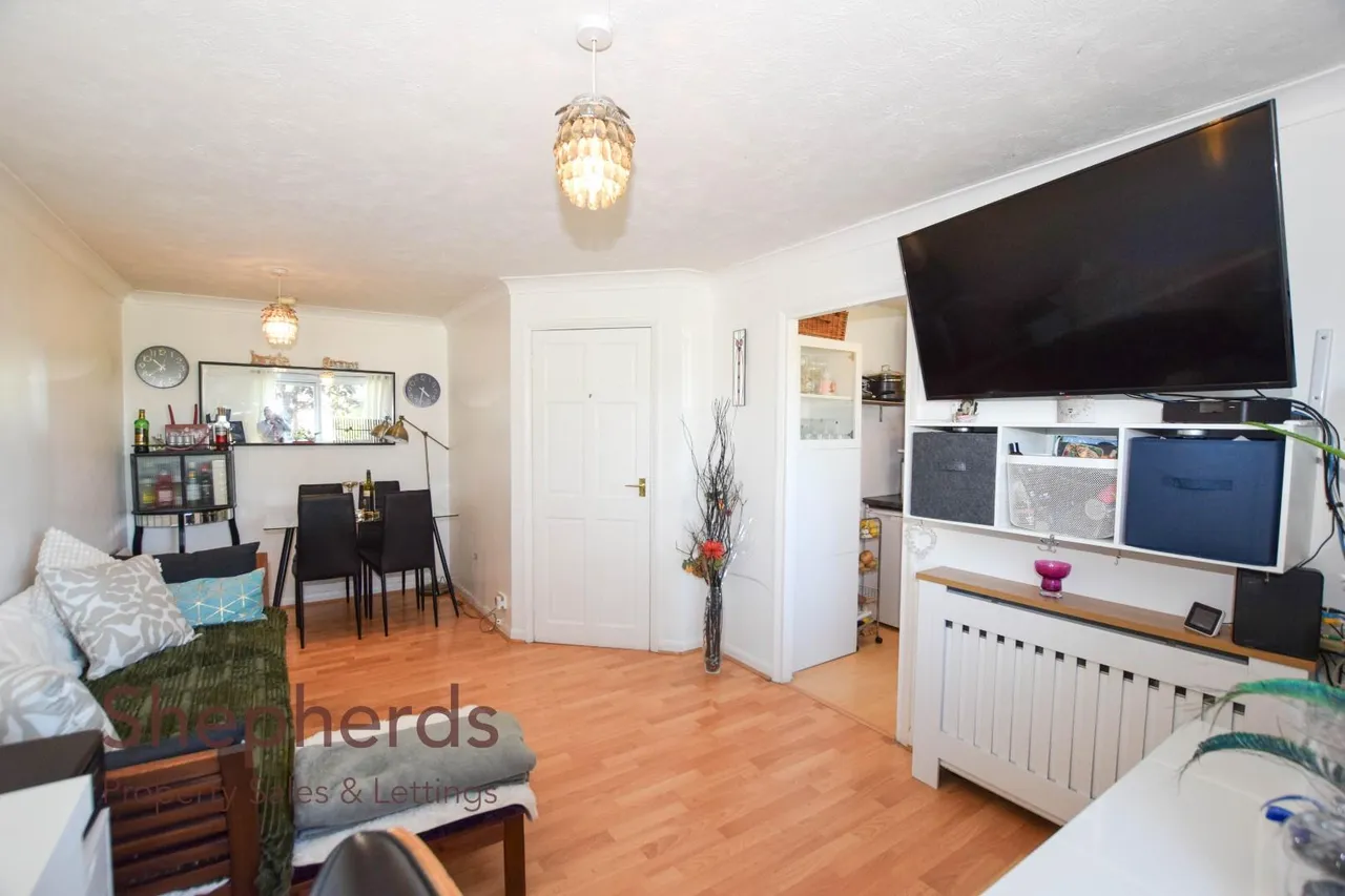 Westgate Court, Waltham Cross, EN8, photo 5