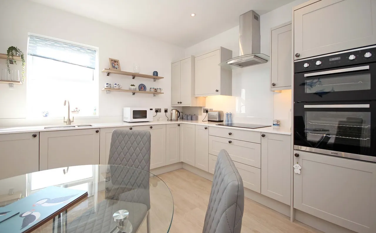 Amlwch Road, Benllech, photo 20