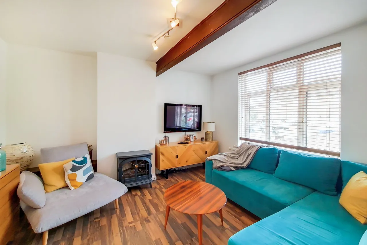 Greatdown Road, London, W7 1JS, photo 2