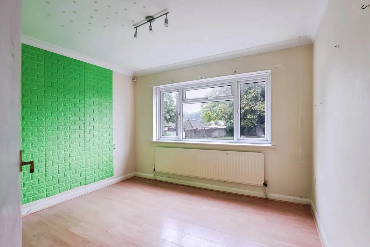 Linmead Drive, Bearcross, BH11, photo 10