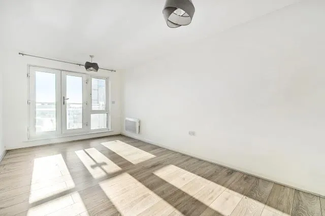 Mill Street, Slough, SL2, photo 18