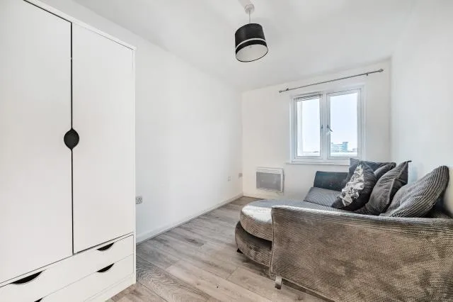 Mill Street, Slough, SL2, photo 19