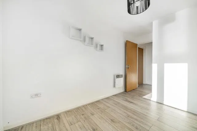 Mill Street, Slough, SL2, photo 9