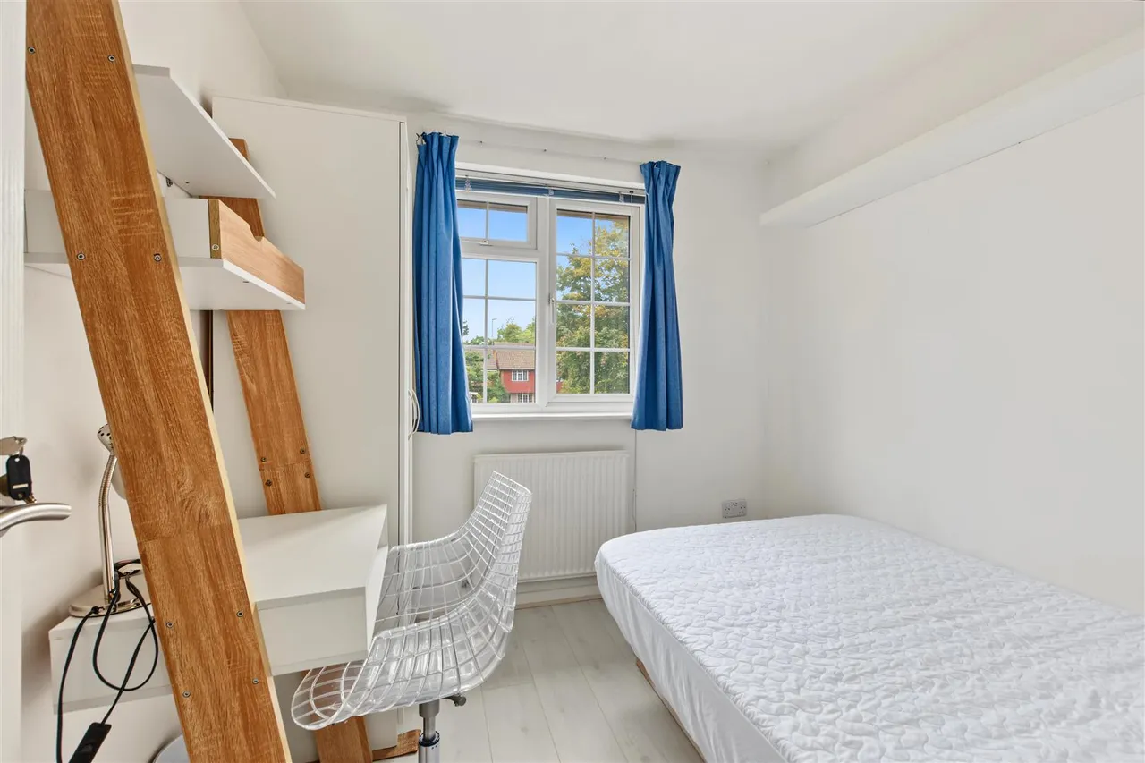 Saxon Green, Nottingham, NG7, photo 8