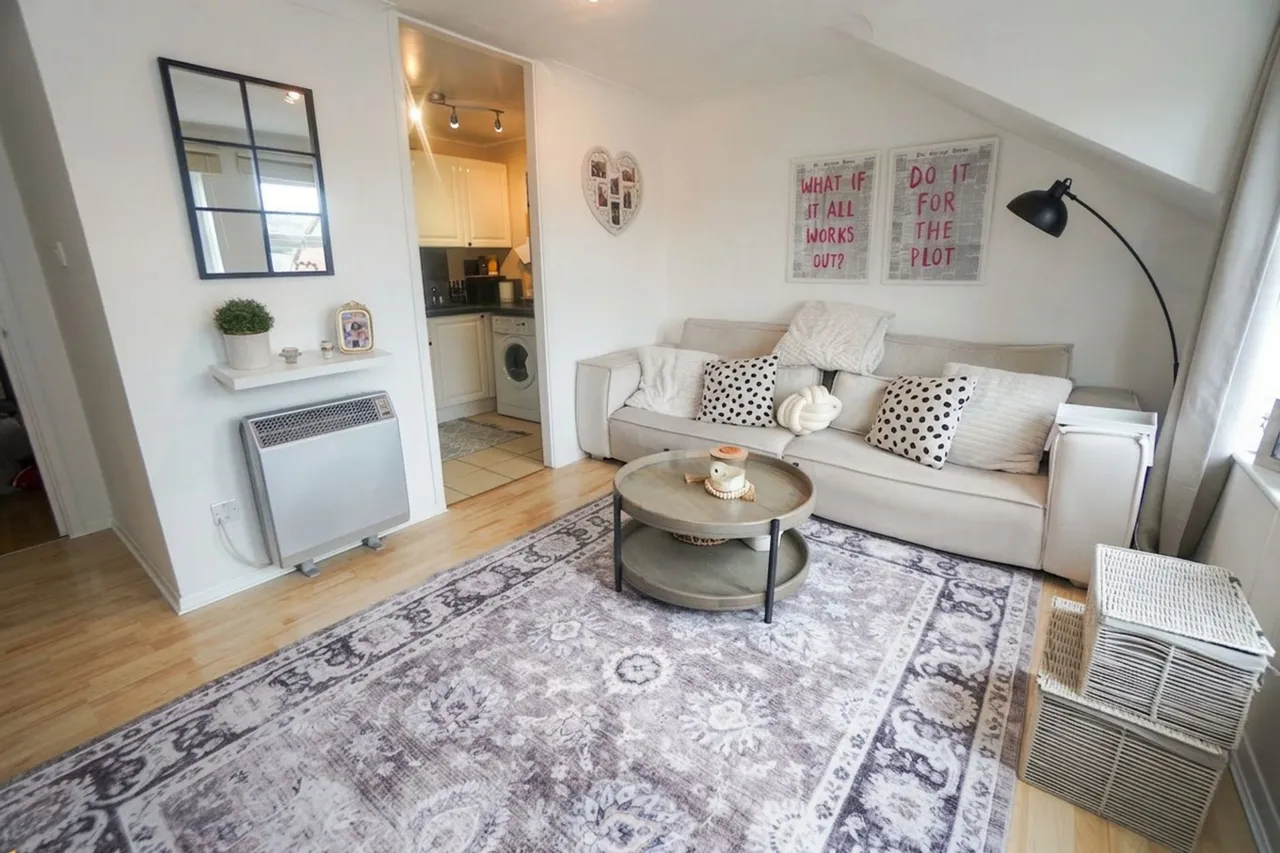 West Wycombe Road, High Wycombe, HP12, photo 2
