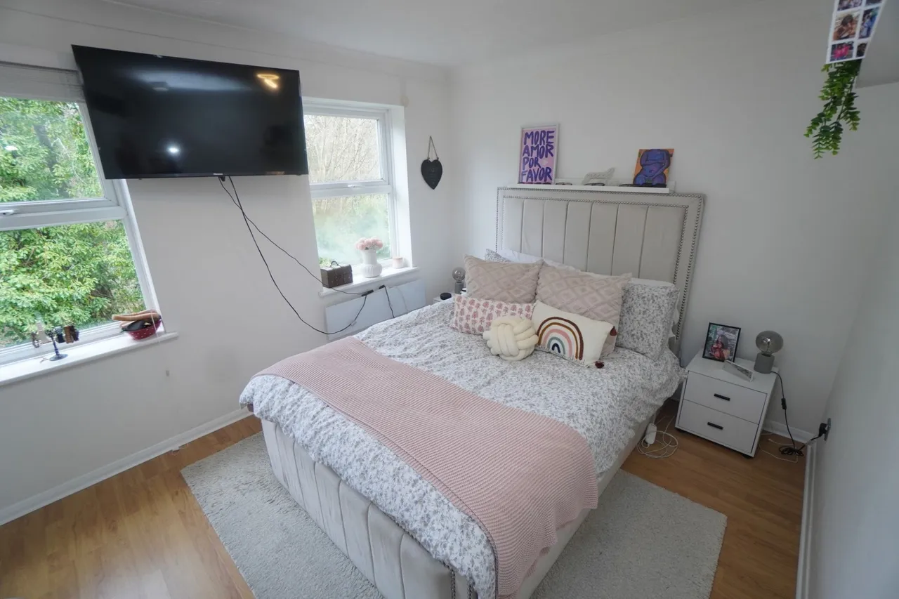 West Wycombe Road, High Wycombe, HP12, photo 5