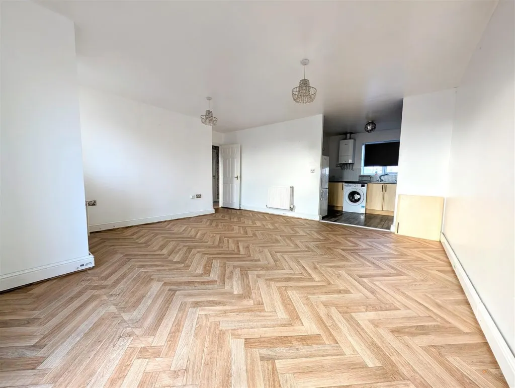 Walker Road, Walsall, WS3, photo 3