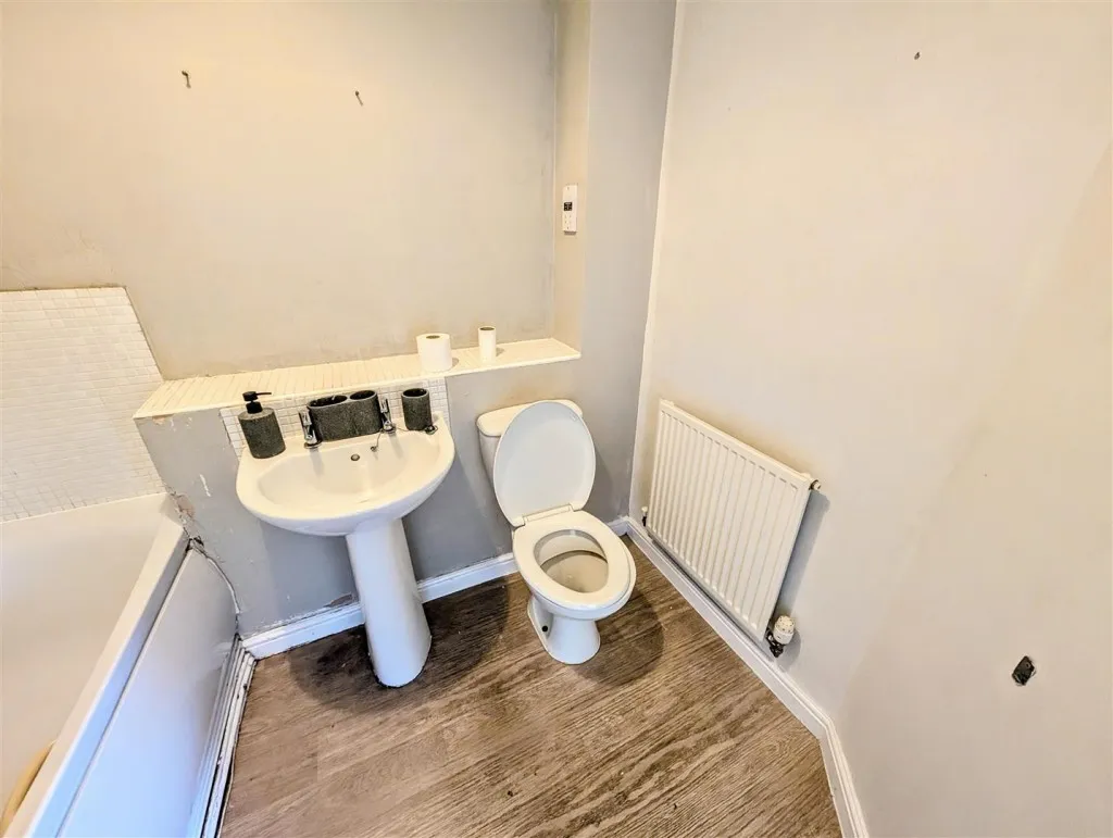 Walker Road, Walsall, WS3, photo 11