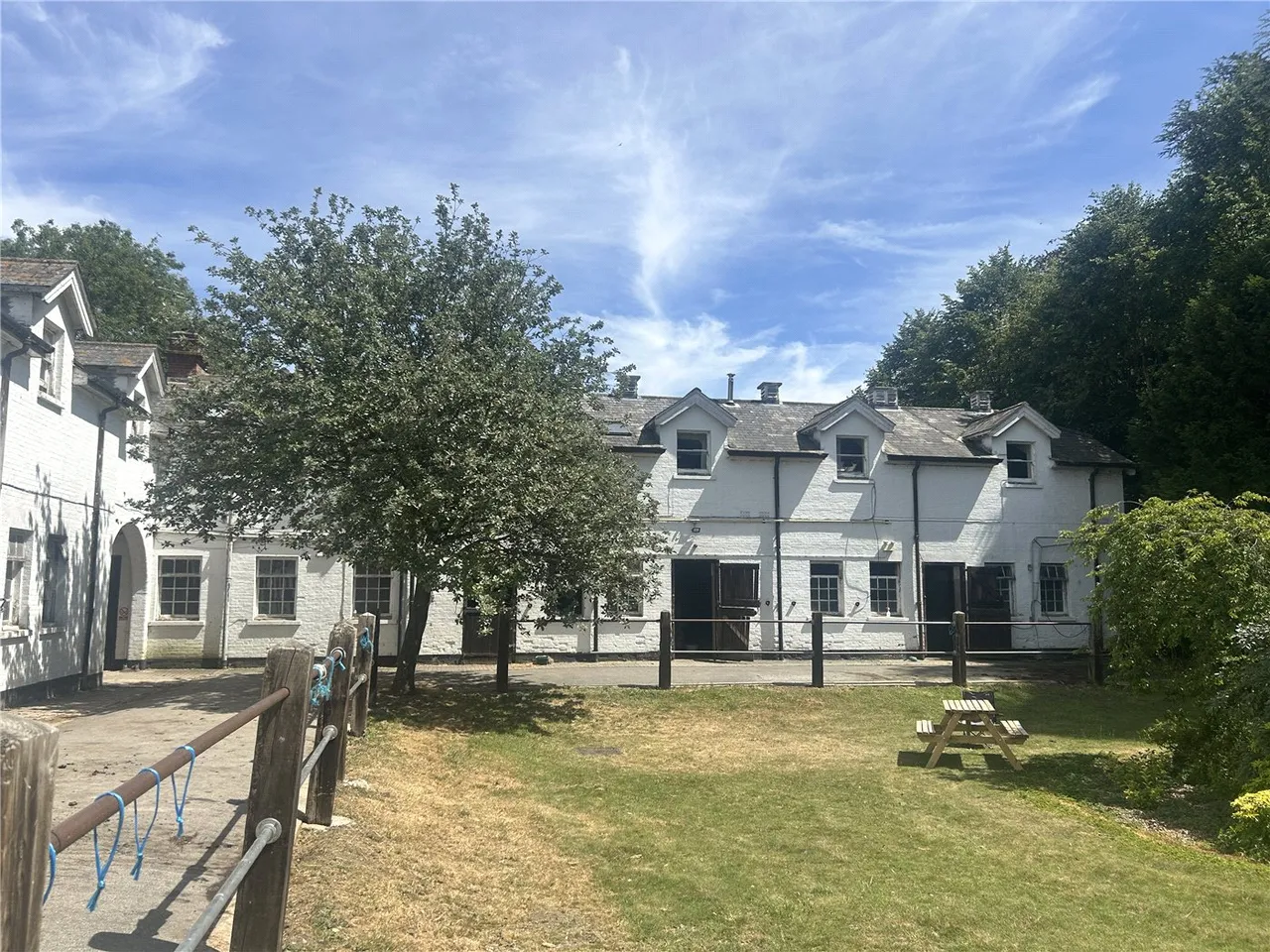 Druids Lodge, Salisbury, Wiltshire, SP3, photo 2