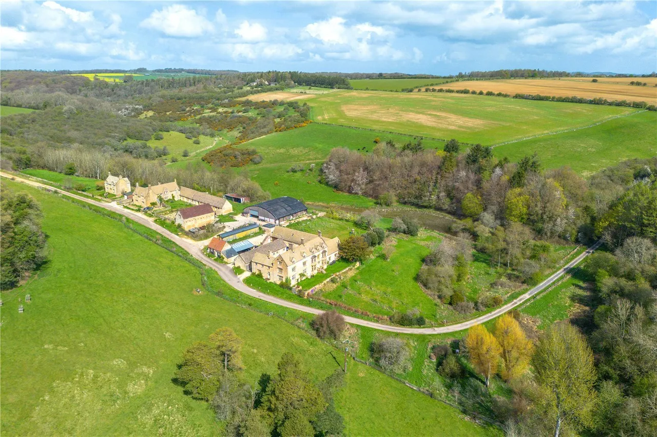 Moreton-in-Marsh, GL56, photo 18