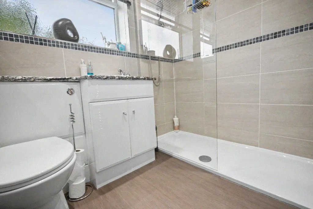 Magna Grove, Wakefield, WF2, photo 8