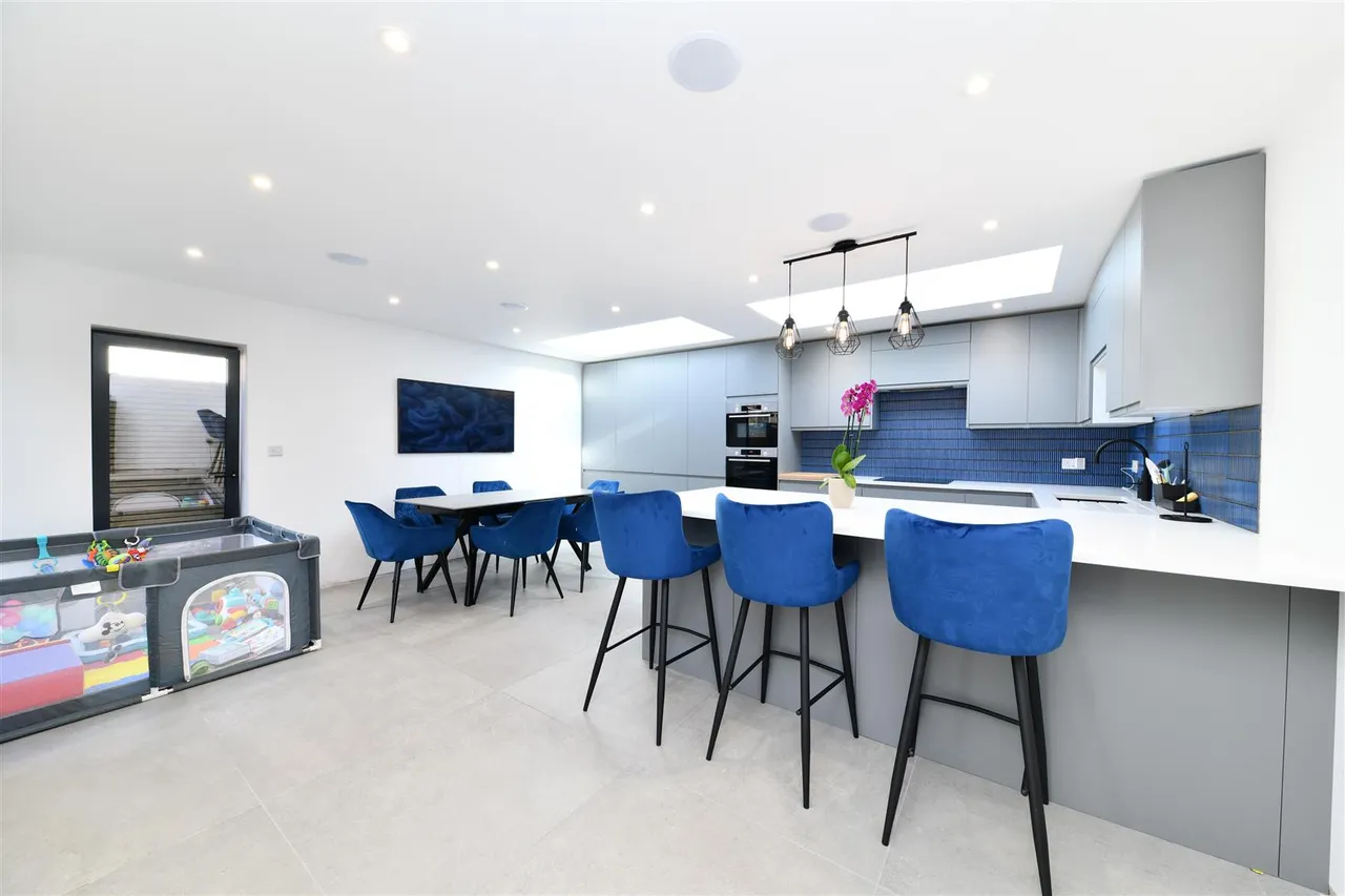 Shephall View, Stevenage, Herts, SG1 1RR, photo 14