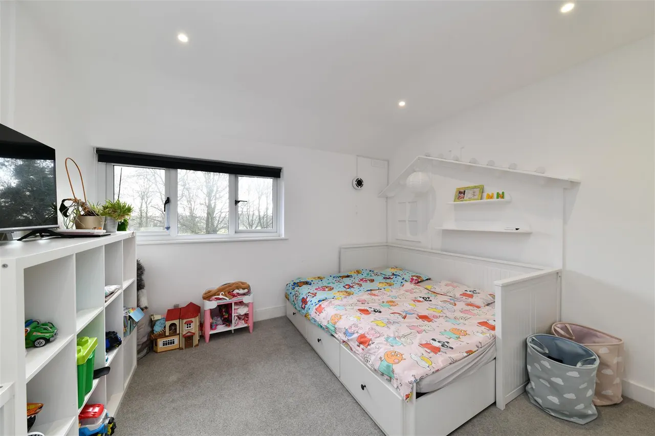 Shephall View, Stevenage, Herts, SG1 1RR, photo 8