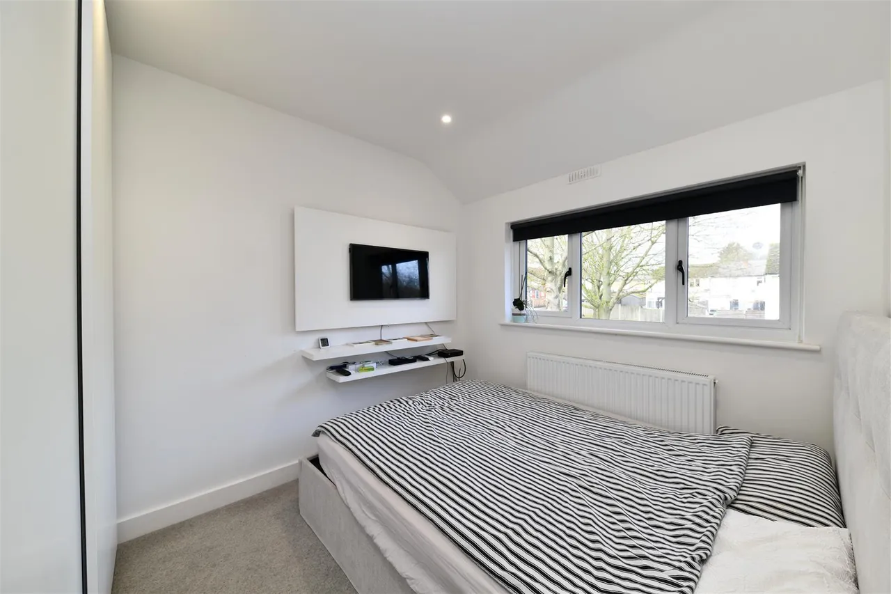 Shephall View, Stevenage, Herts, SG1 1RR, photo 9