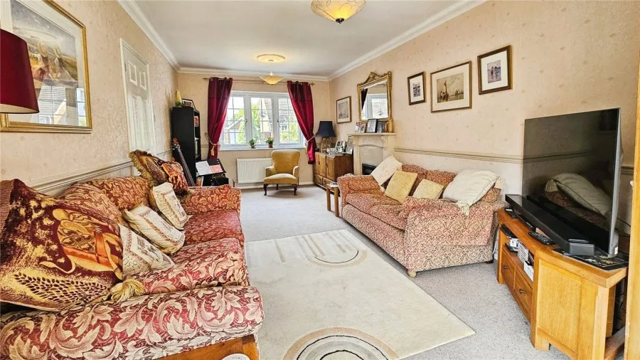 House Under Offer with 3 bedrooms in Bishop's Stortford, CM23, photo 4