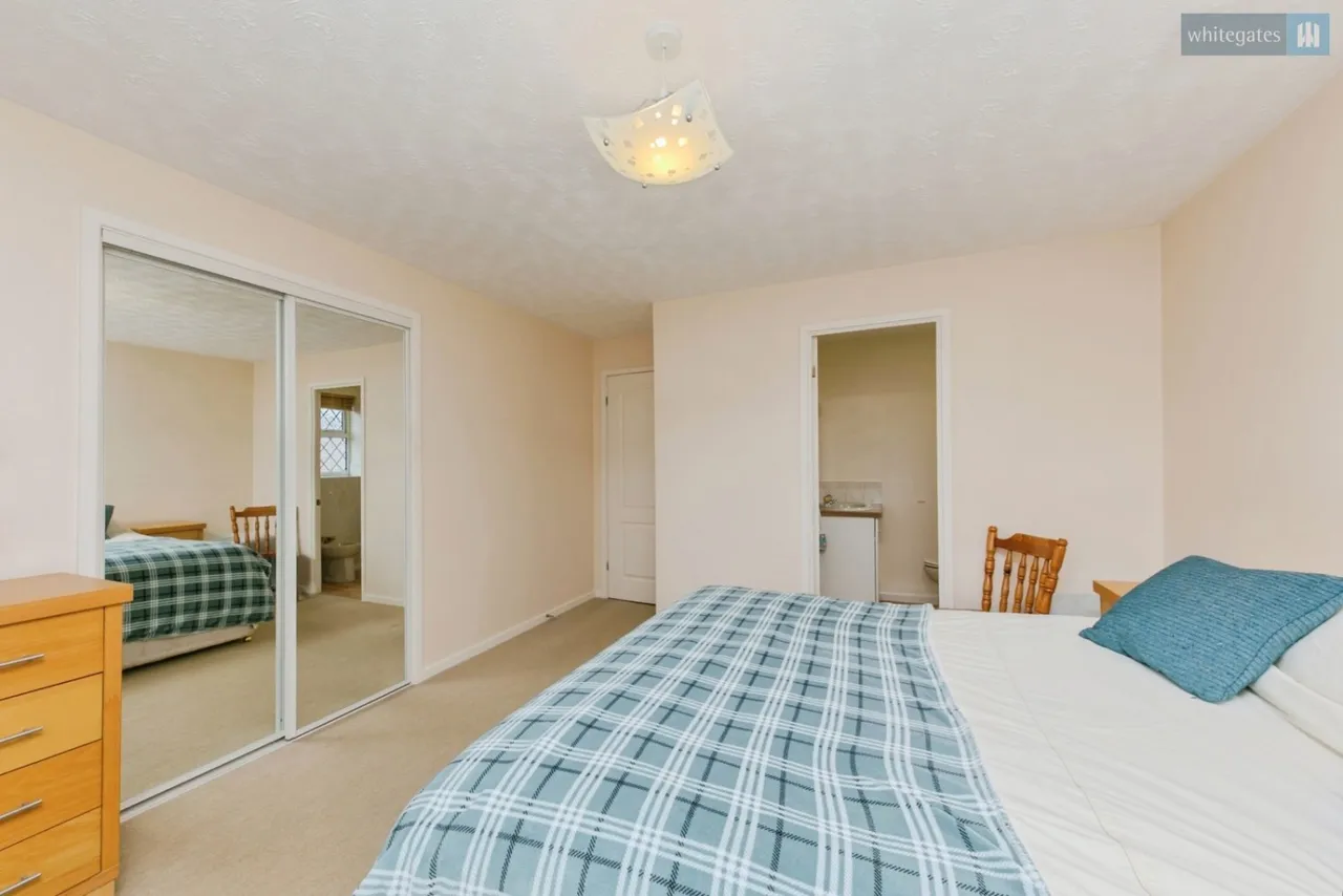 Charlcote Crescent, Crewe, CW2, photo 13