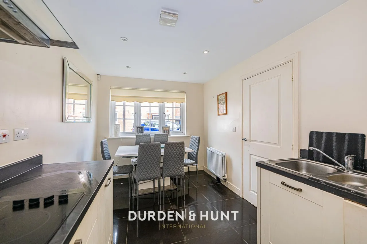 Abbess Terrace, Loughton, IG10, photo 7